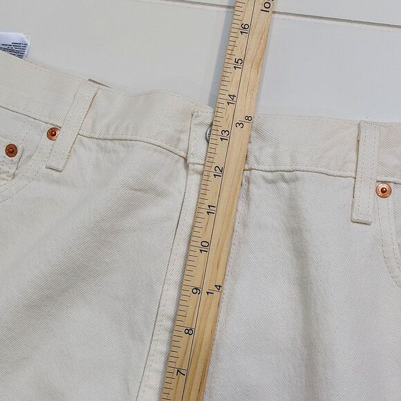 Levi's 469 Men's W41 Inseam 12" Loose Fit Denim Shorts Cream 100% Cotton NEW! - Picture 10 of 11